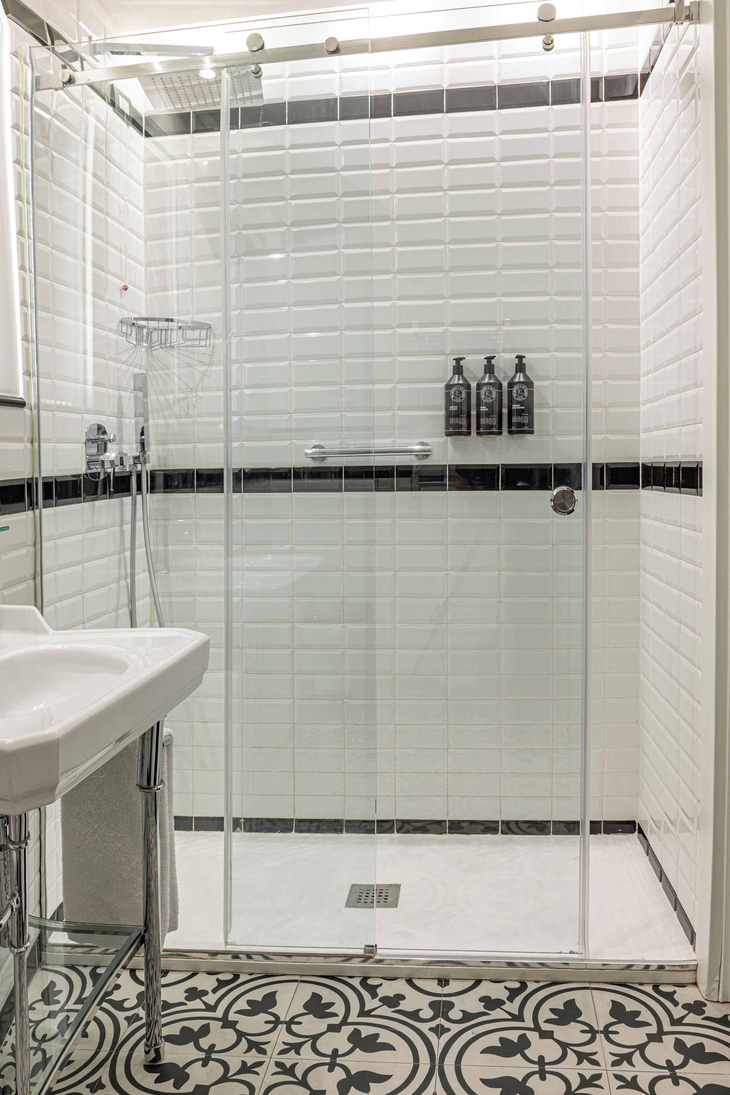 Photo - The Independent Suites