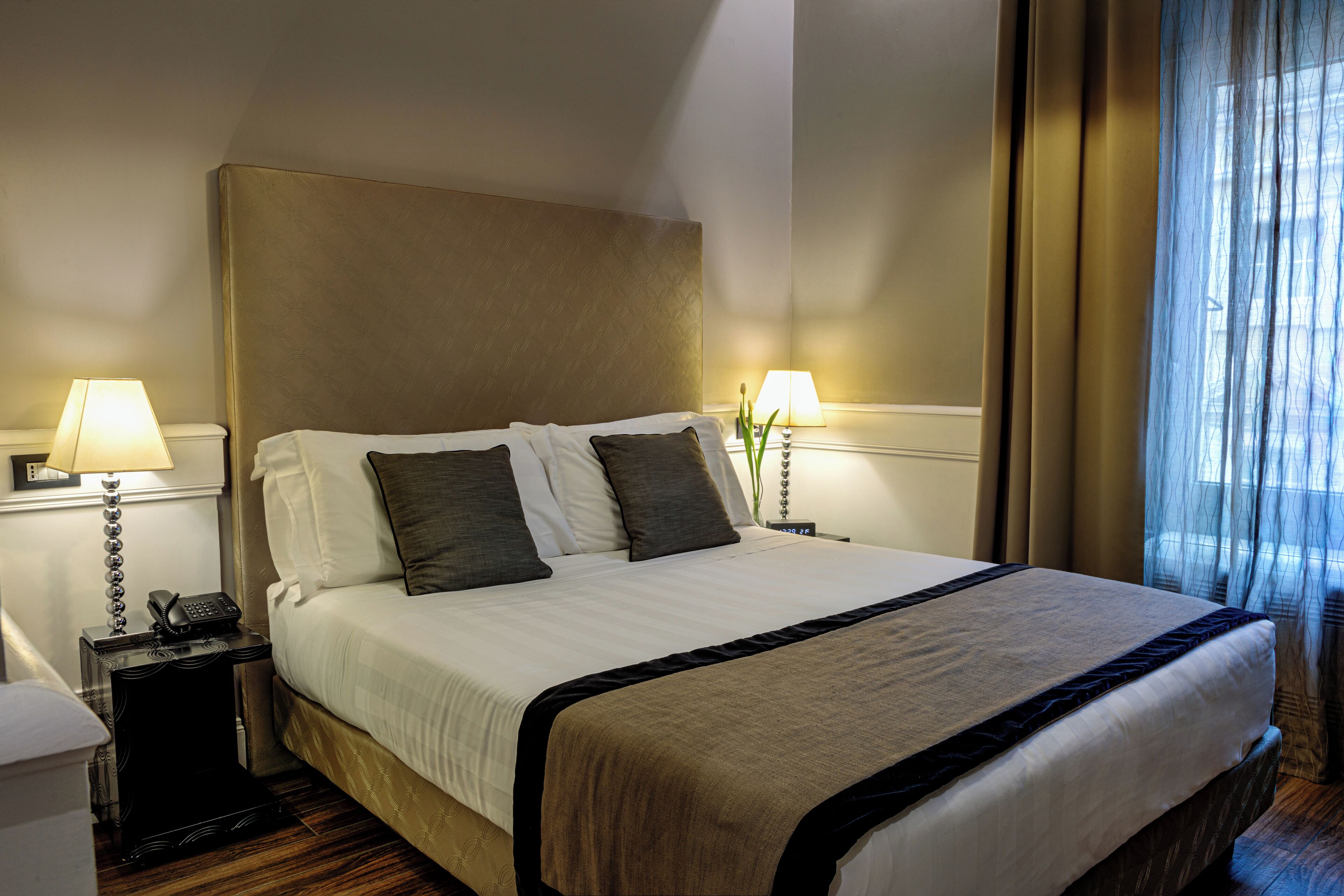 Photo - The Independent Suites