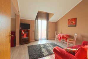 Suite, Balkon | Babybetten, Zustellbetten, kostenloses WLAN