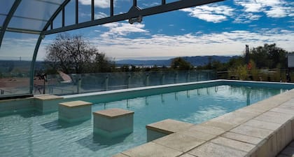 Pinares Panorama Suites & Spa