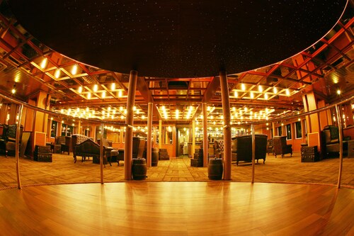 Vintage Luxury Yacht Hotel