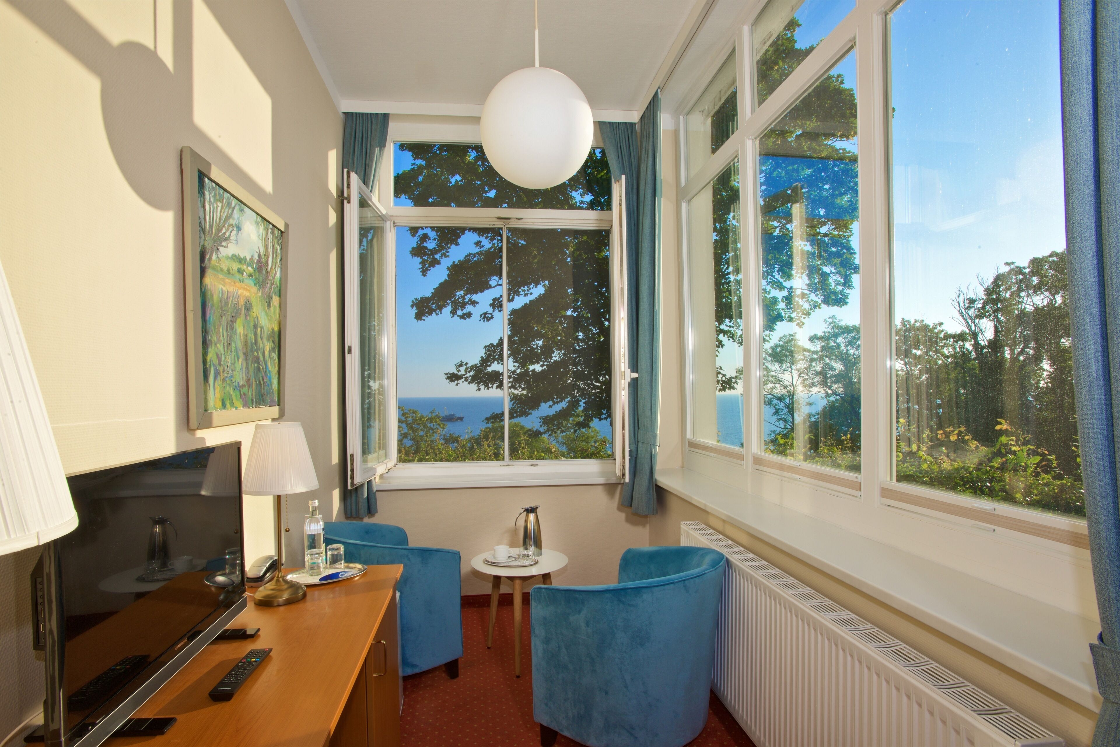 comfort double room, ocean view (main building) | 1 bedroom, hypo-allergenic bedding, in-room safe, individually decorated