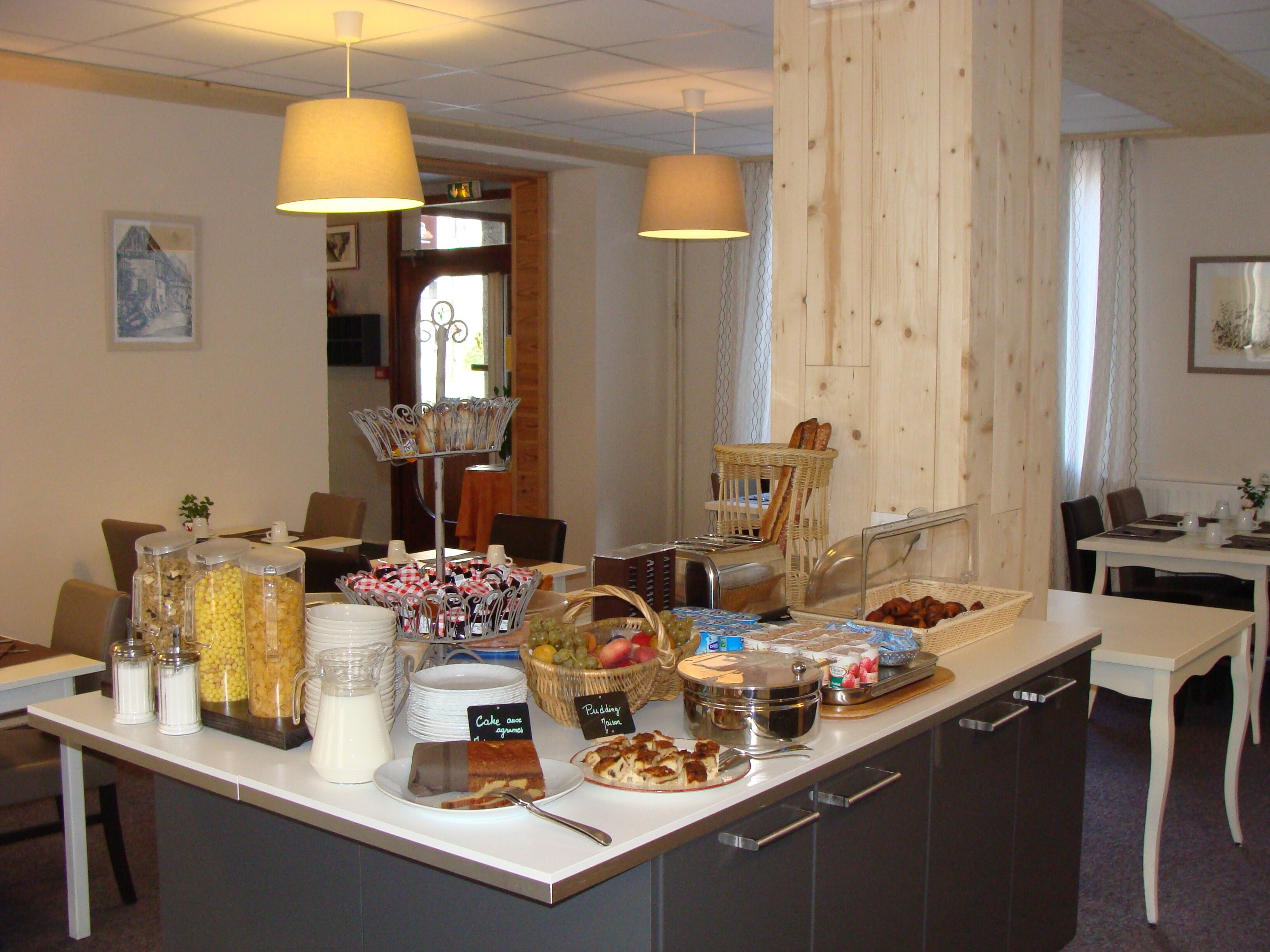 daily buffet breakfast (eur 10 per person)