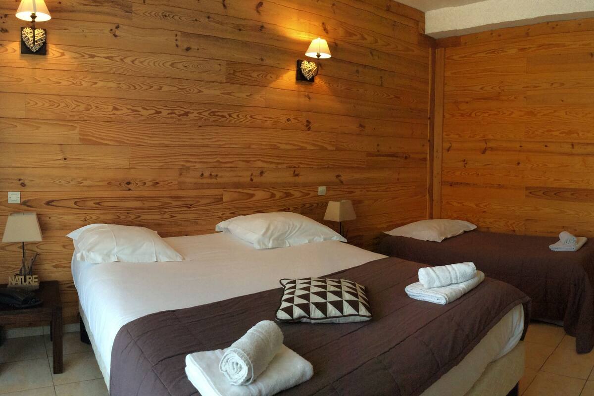 classic triple room | in-room safe, individually furnished, desk, blackout curtains