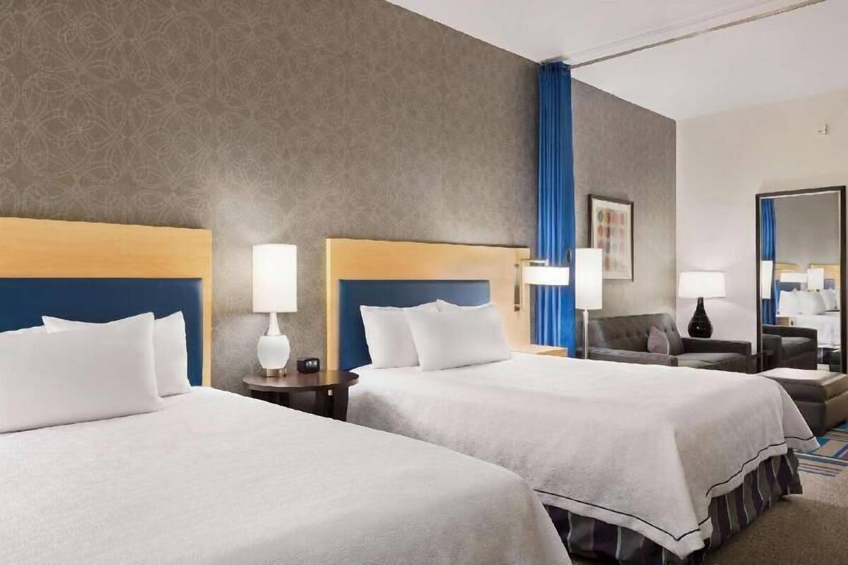 Hypo-allergenic bedding, down comforters, in-room safe, desk