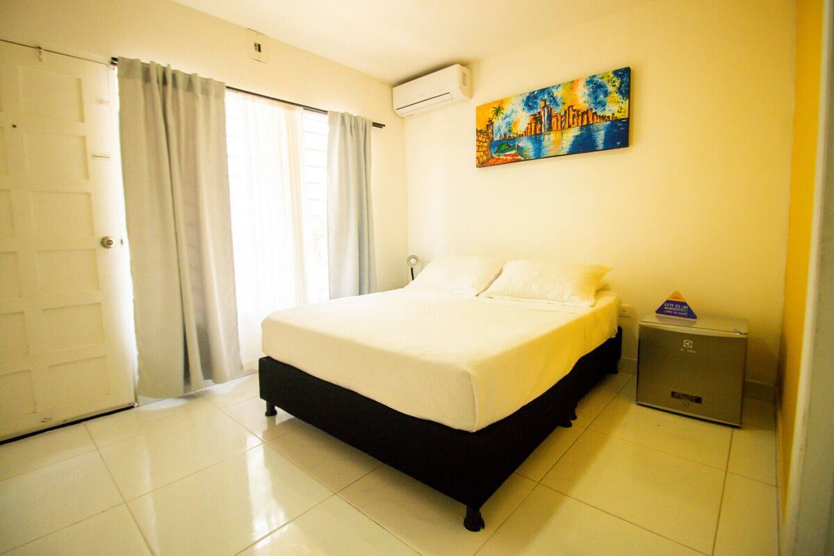 In-room safe, rollaway beds (surcharge)