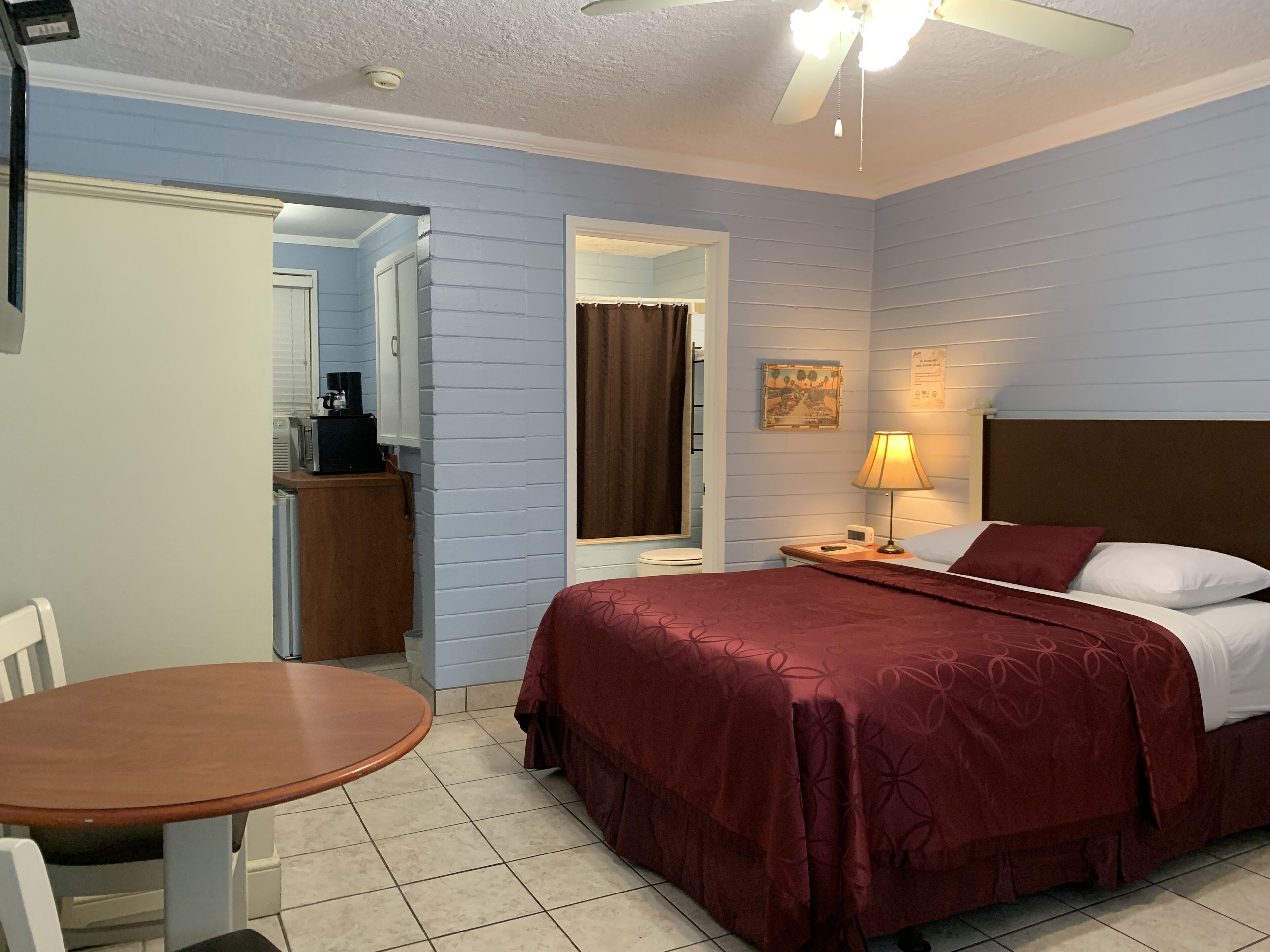 Foto - Lakeside Inn and Cafe