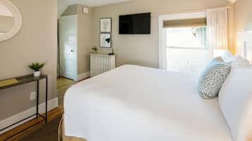 Standard Room | Individually decorated, individually furnished, iron/ironing board