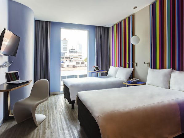 Standard Room, 2 Double Beds | 1 bedroom, desk, soundproofing, free WiFi