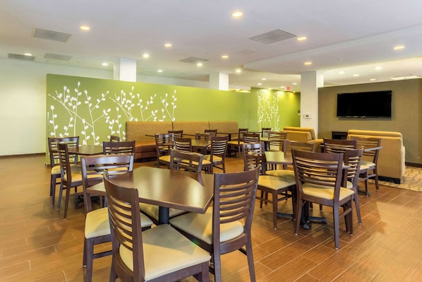 Free daily full breakfast