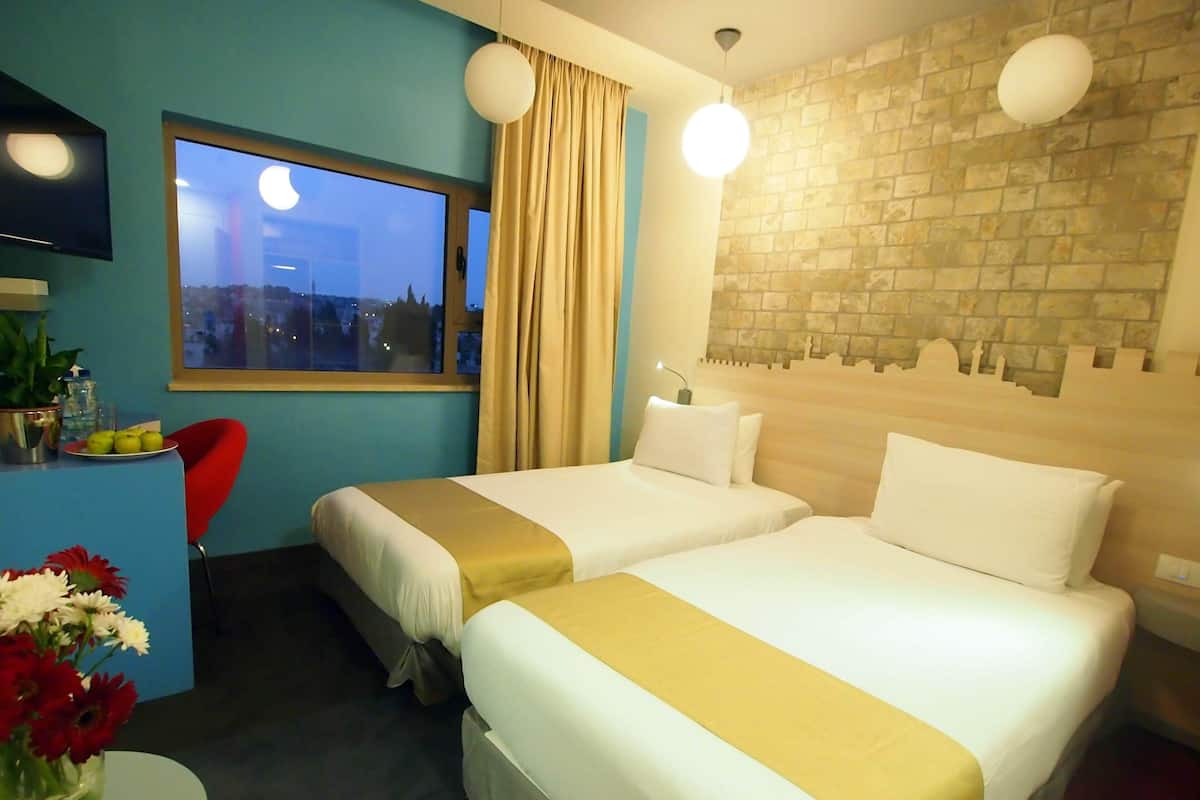 In-room safe, desk, iron/ironing board, free WiFi