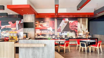 Breakfast, lunch, dinner served; international cuisine