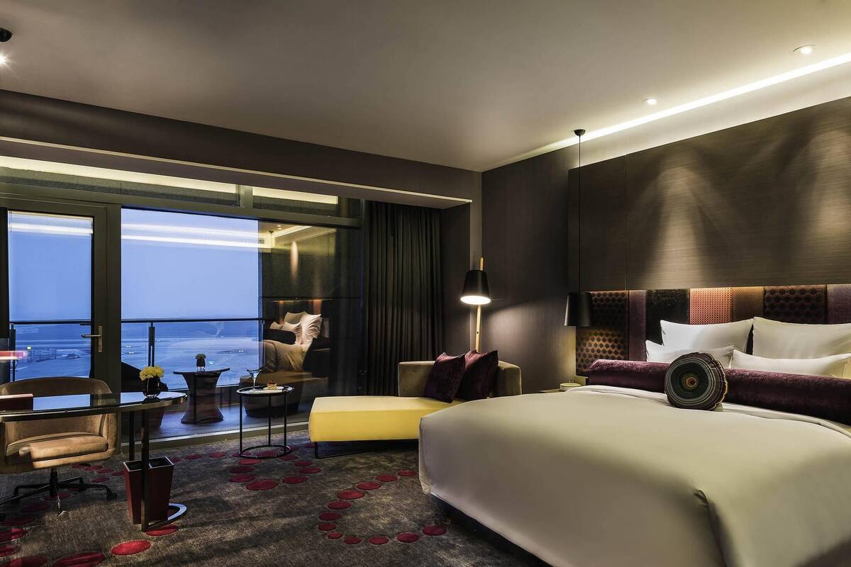 Habitació executiva, 1 llit de matrimoni gran | 1 dormitori, minibar, caixa forta a l'habitació i escriptori