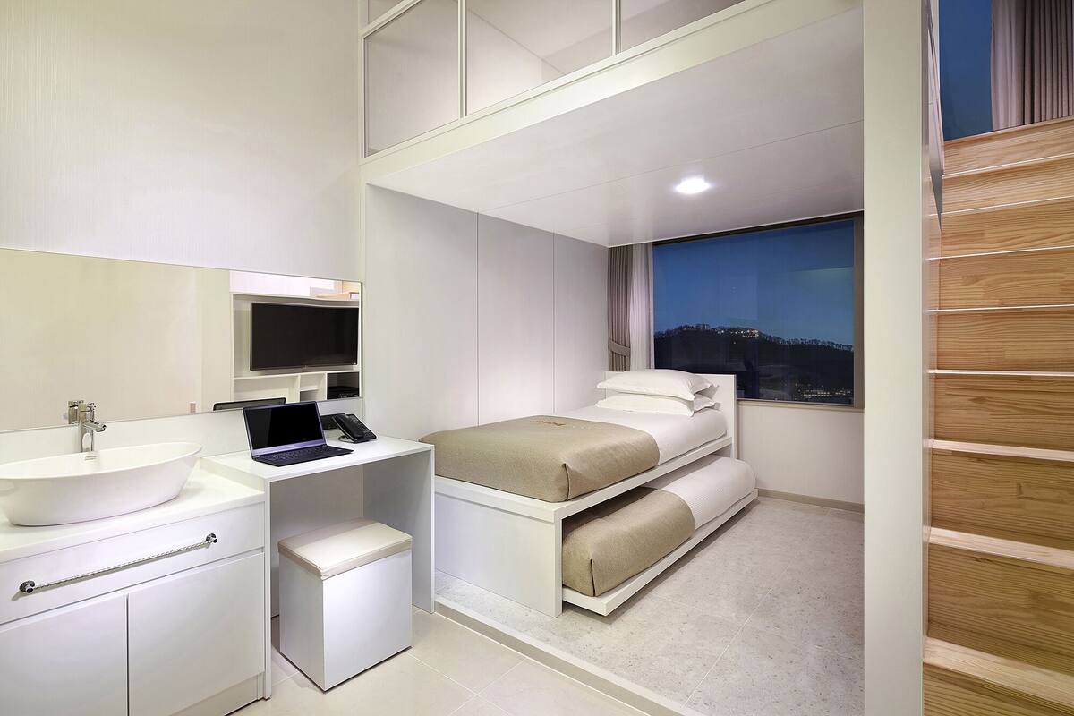 Duplex Triple Room - Parking Not available | Premium bedding, down comforters, pillowtop beds, in-room safe