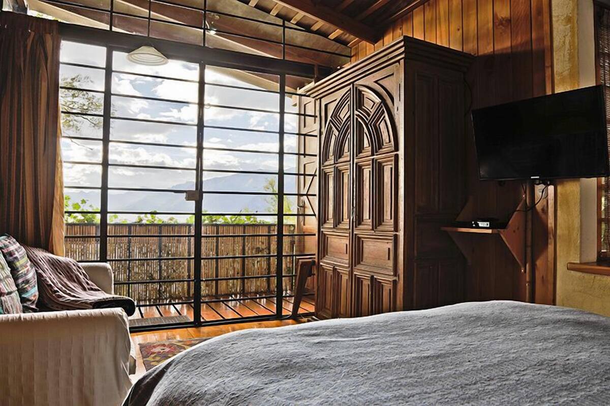 Free minibar, in-room safe, free cots/infant beds, free WiFi