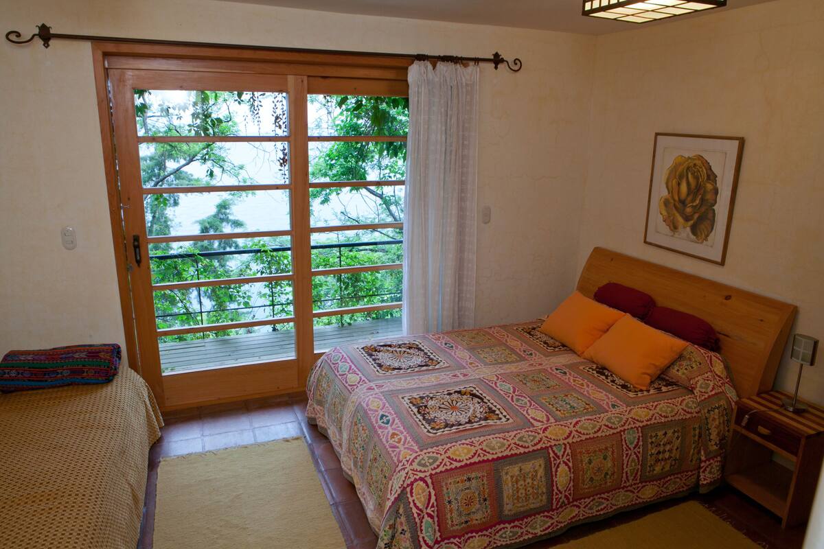 Free minibar, in-room safe, free cots/infant beds, free WiFi