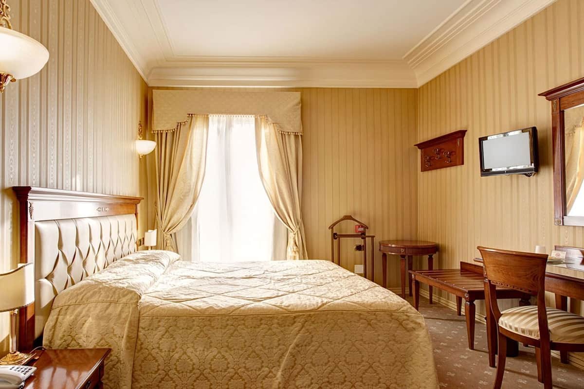 Minibar, in-room safe, desk, blackout curtains