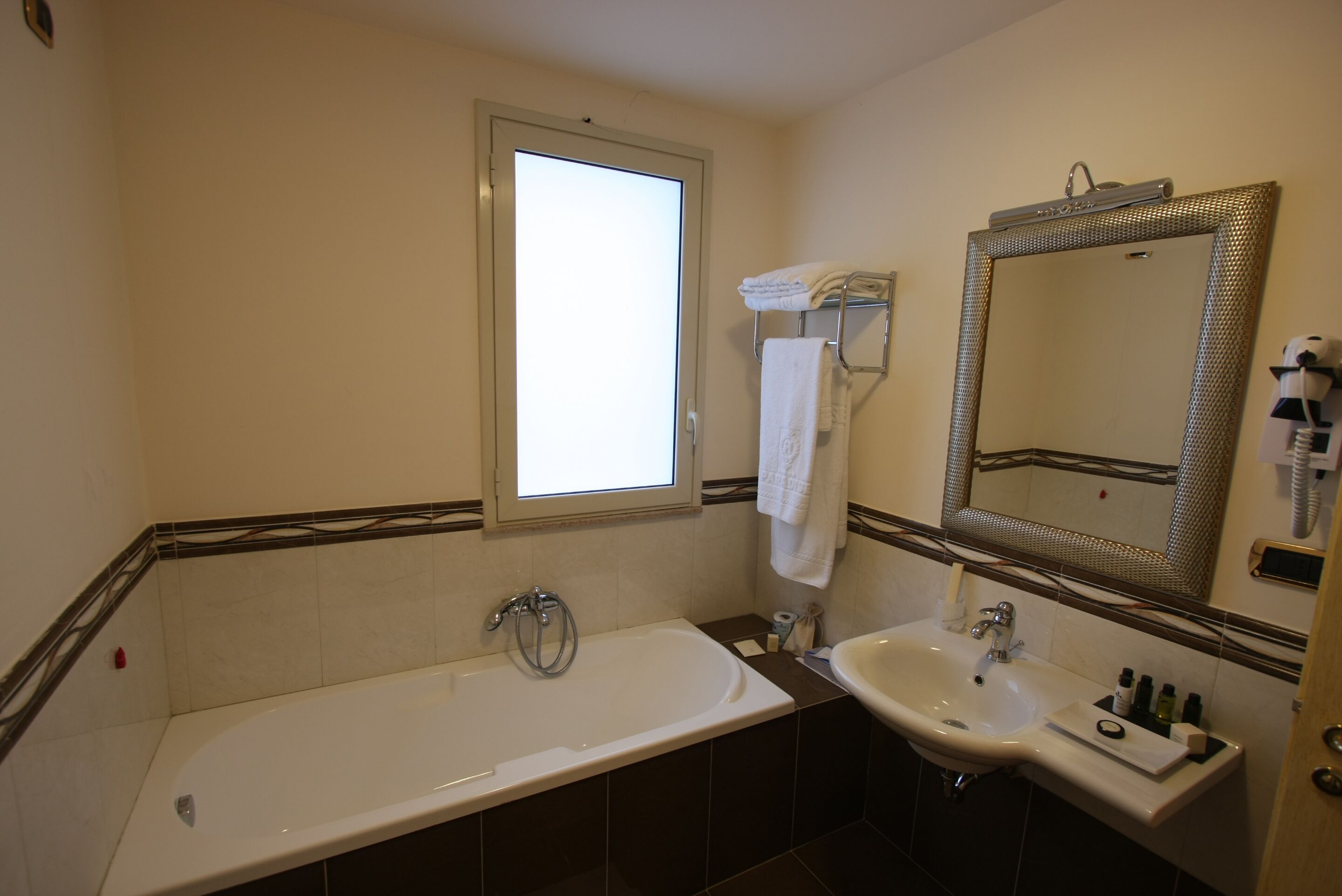 double room single use | bathroom | free toiletries, hair dryer, bidet, towels