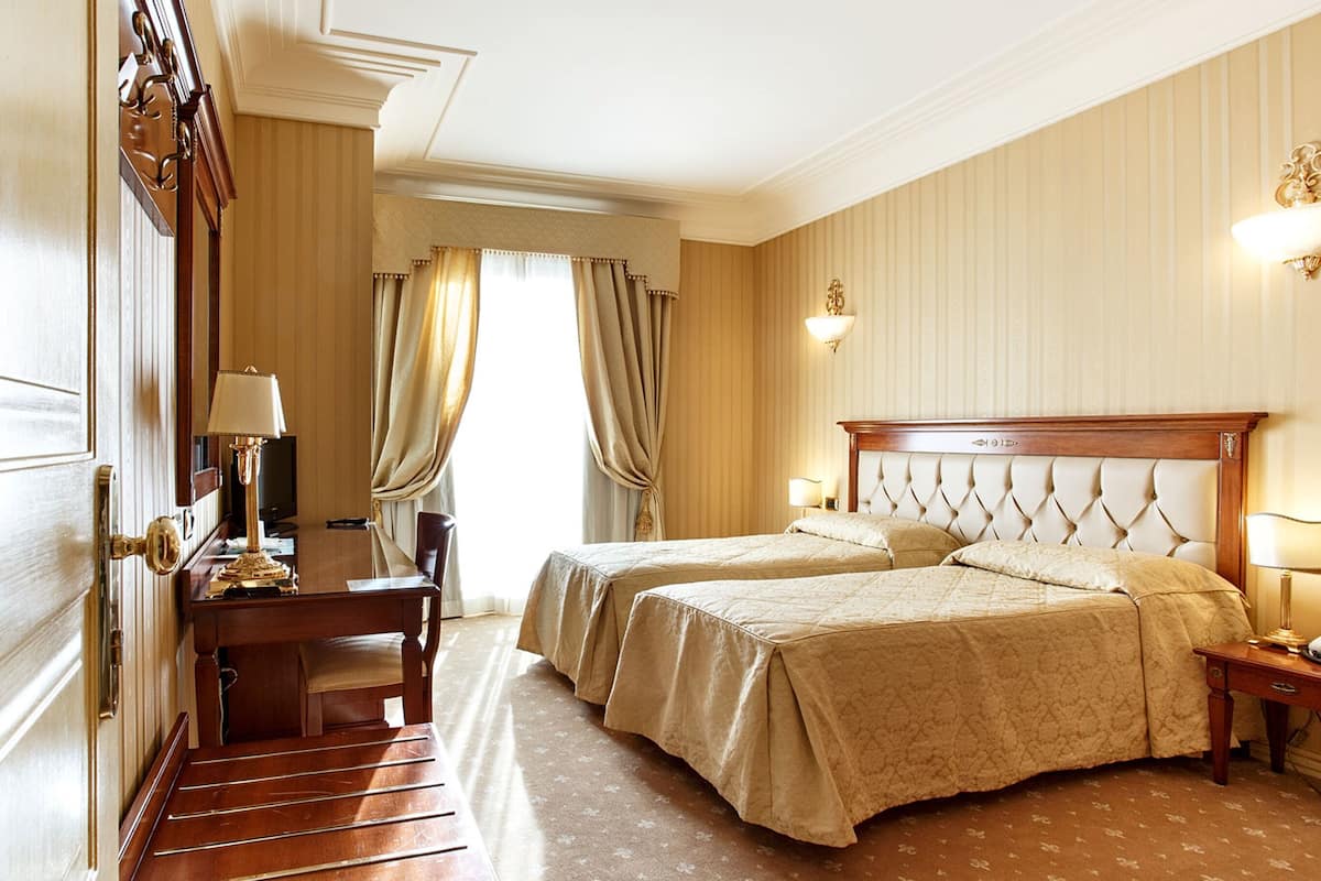 Minibar, in-room safe, desk, blackout curtains