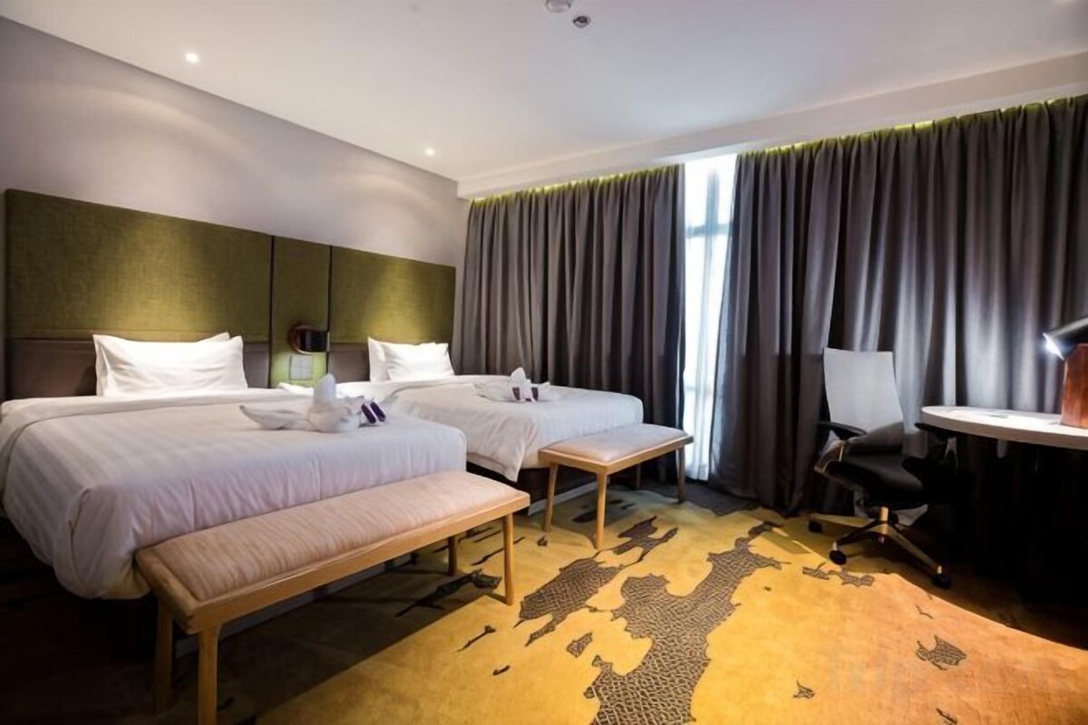 Premier Twin Room