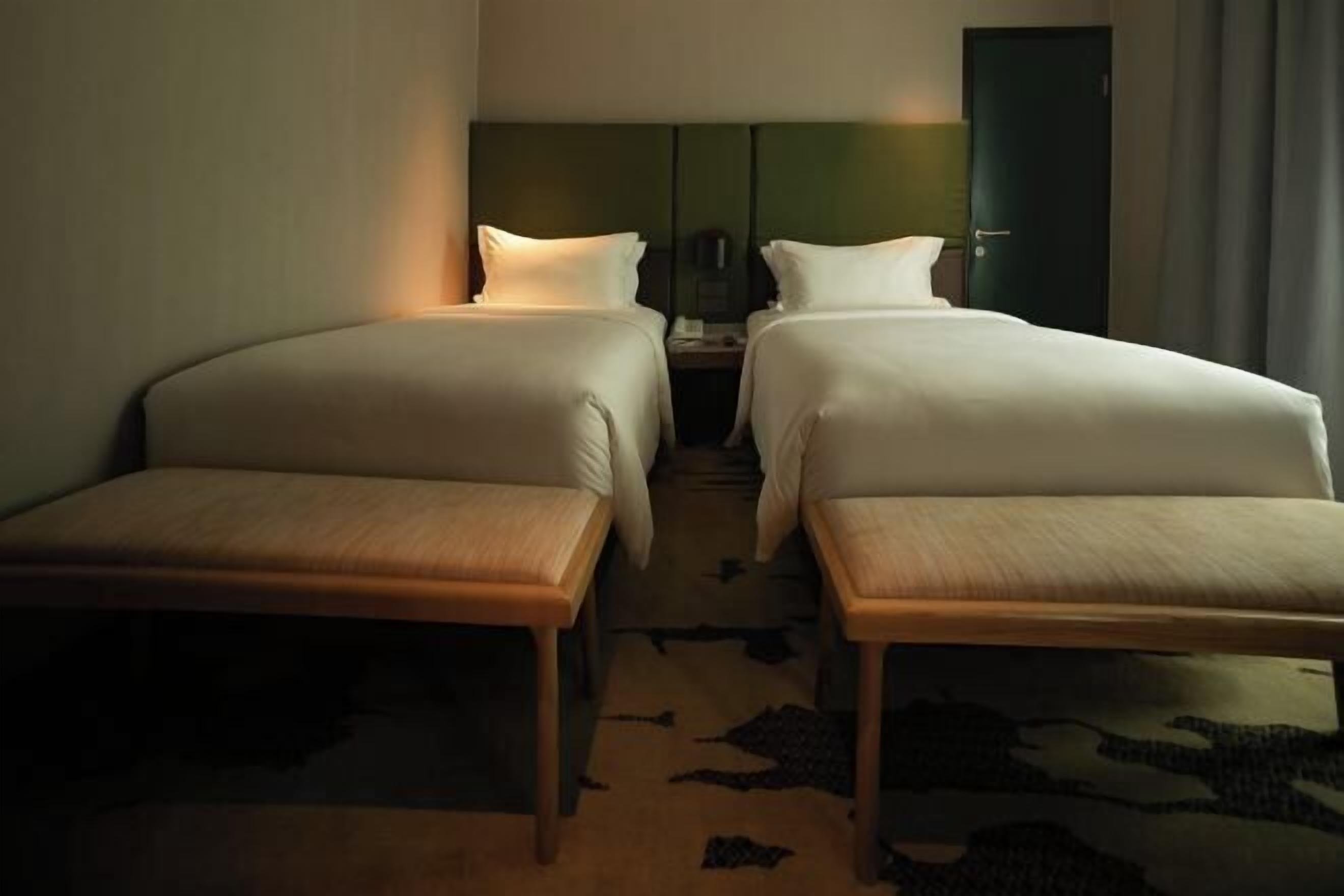 In-room safe, desk, laptop workspace, soundproofing