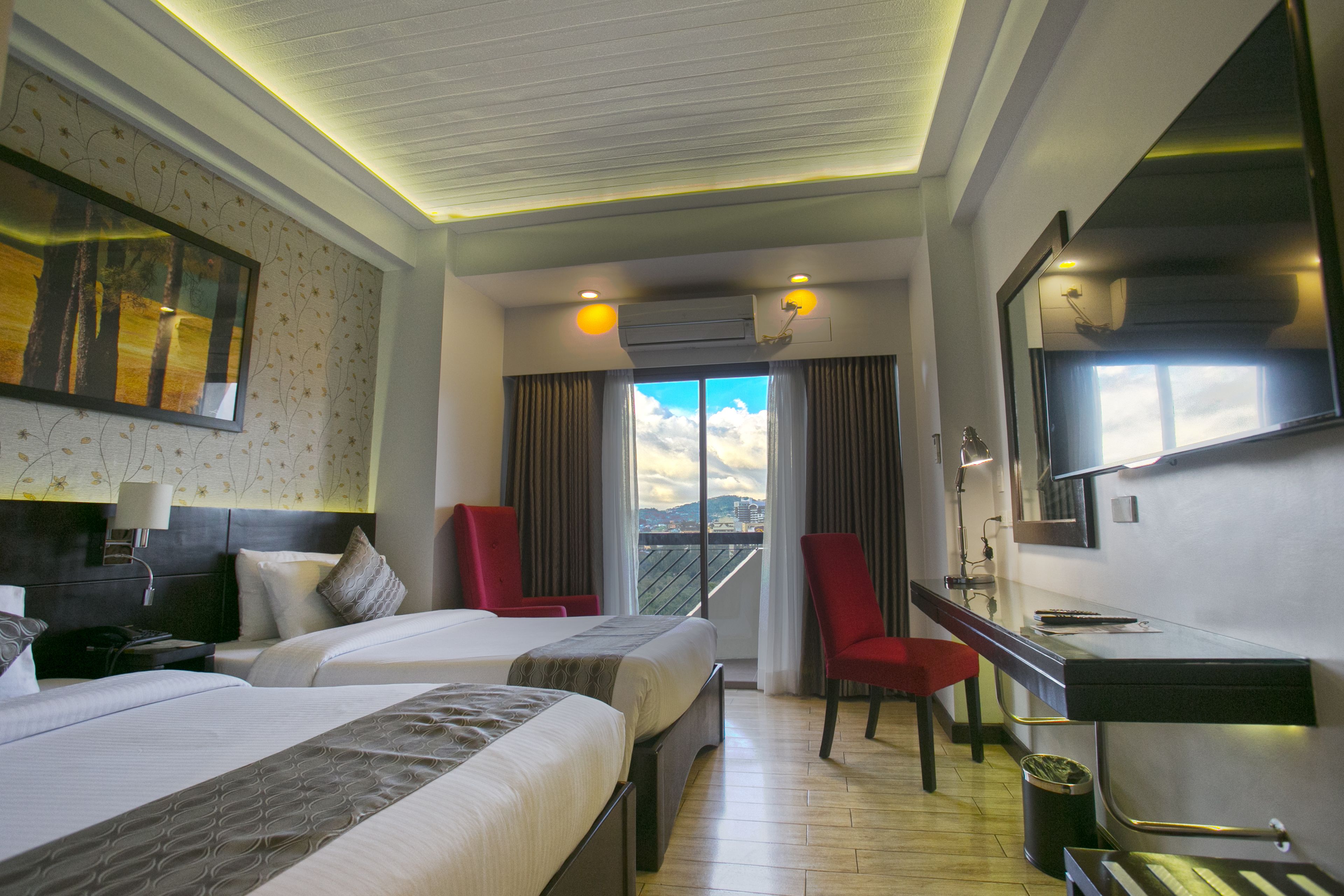 Desk, WiFi (free), bed sheets