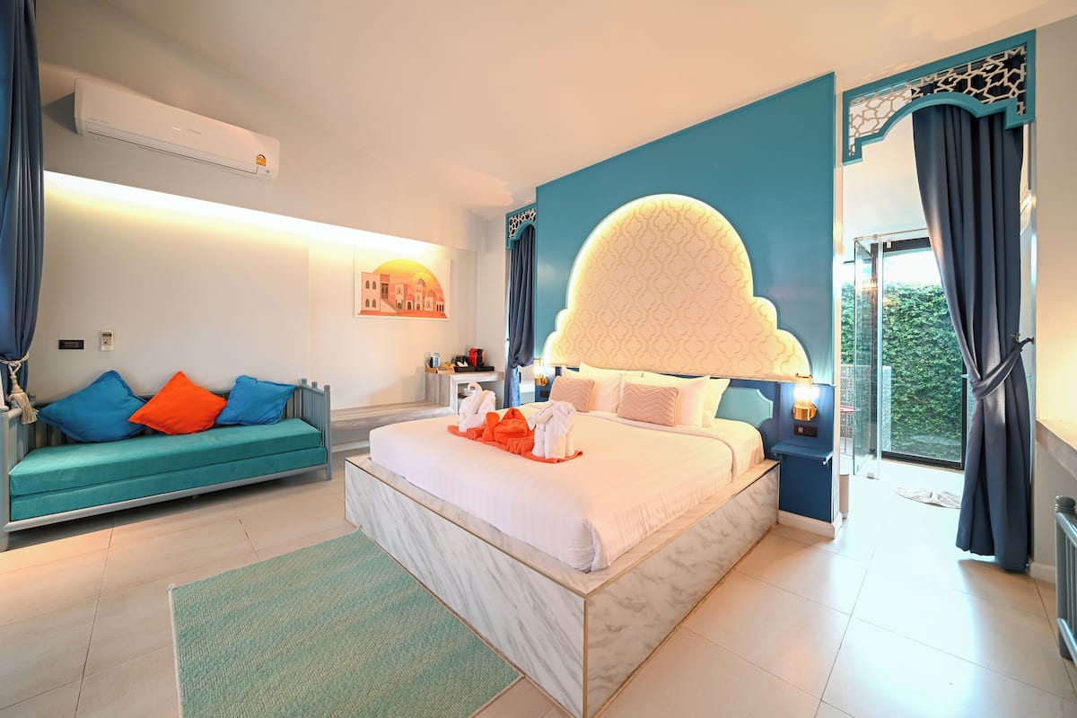 King Room with Pool View | 1 slaapkamer, luxe beddengoed, een kluis op de kamer