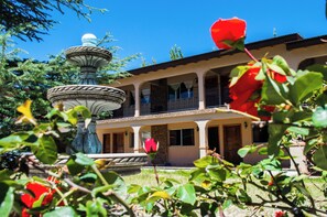 Front of property - Hotel Cascada Inn (Bocoyna)