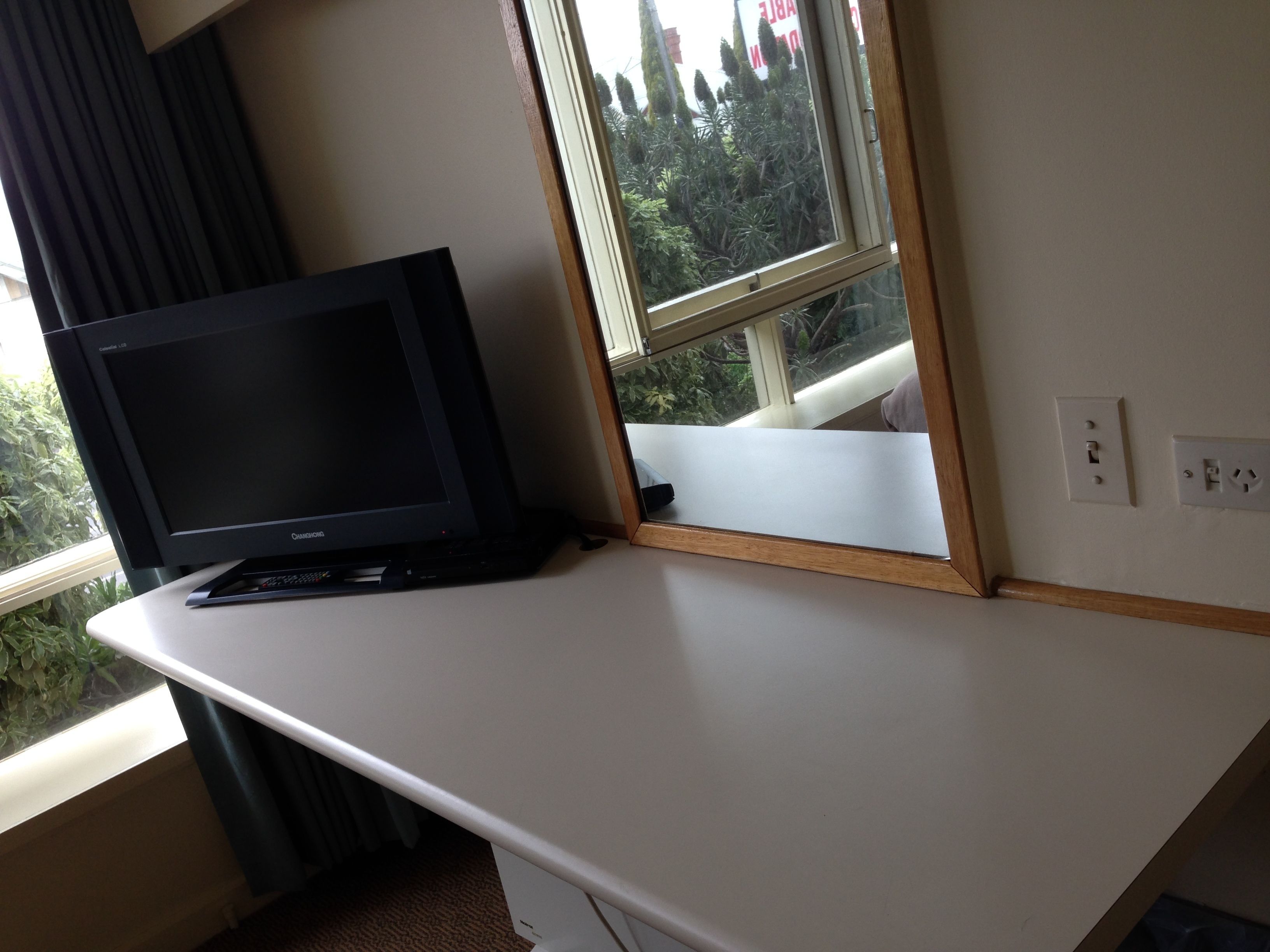 Cribs/infant beds, free WiFi, bed sheets