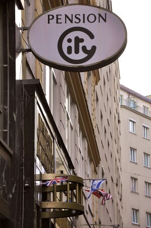 Exterior detail - City Pension Stephansplatz I Self Check In (Vienna)