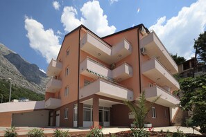 Front of property - Apartments Vila Adrijana and Fitness Studio Wolf (Baska Voda)