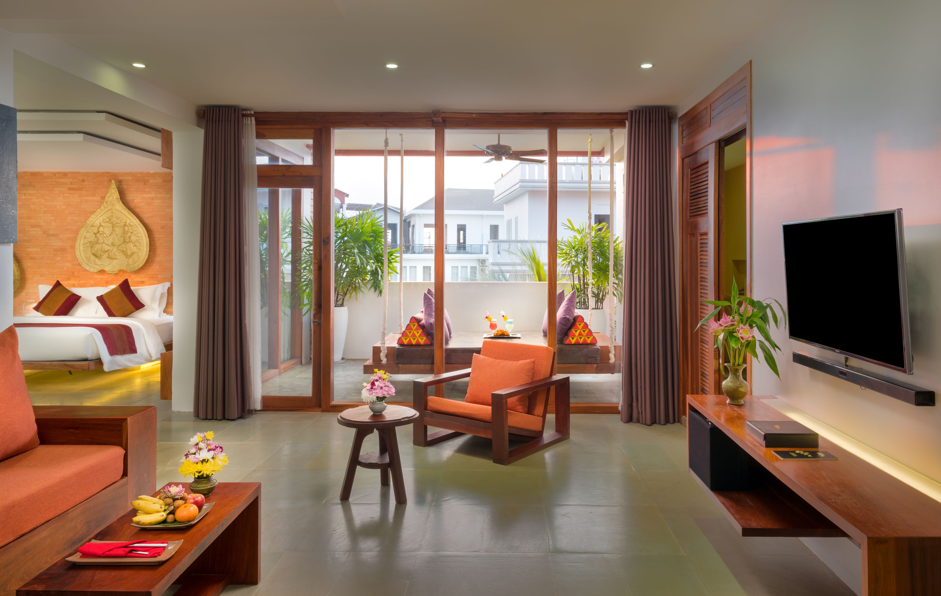 royal suite, living area, balcony, city view | premium bedding, down duvets, pillow-top beds, minibar