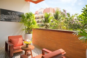 Suite Pool View, Balcony, Lagoon View | Balcony - Golden Temple Residence (Siem Reap)