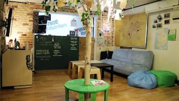 로비 좌석 공간