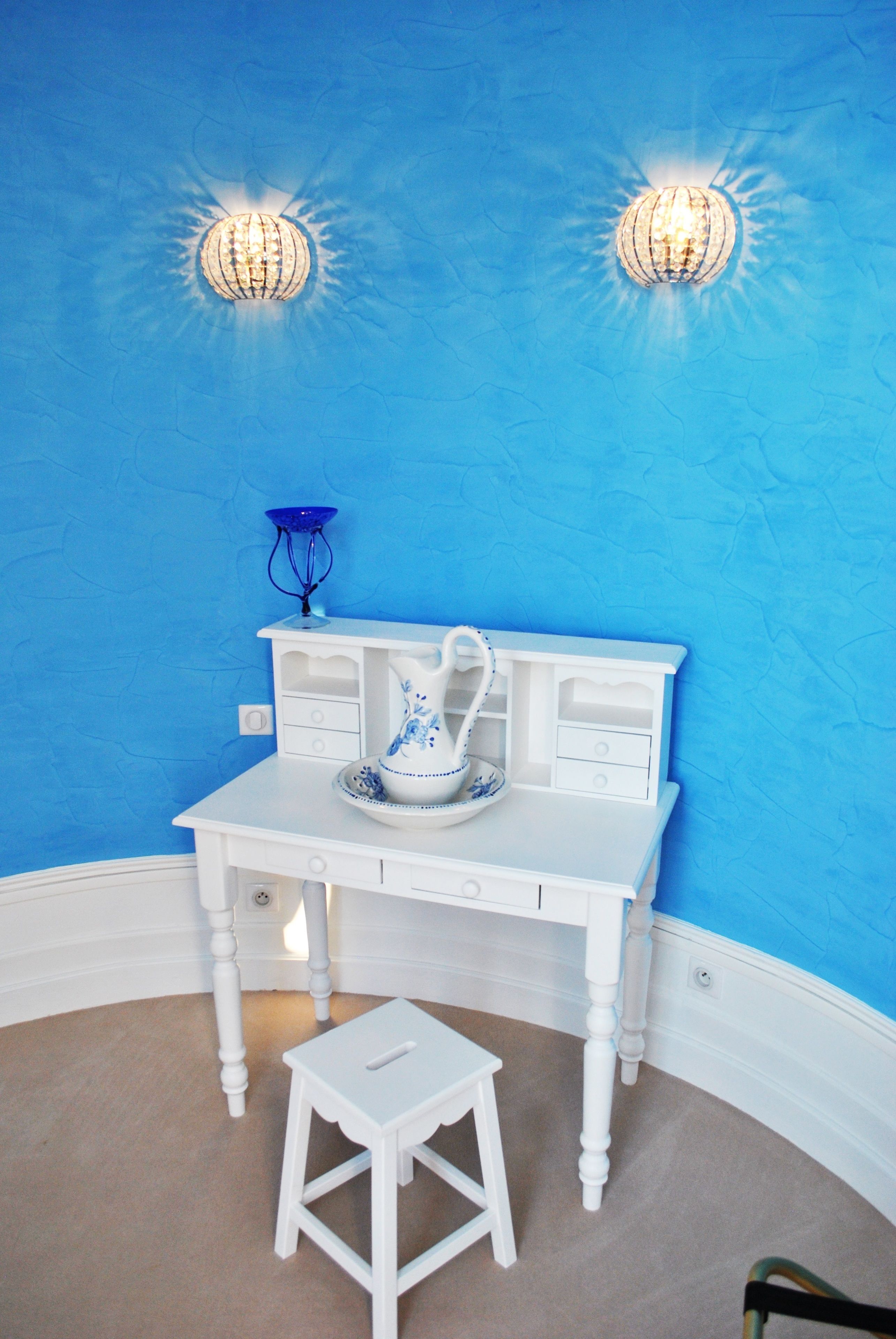 deluxe double room | 1 bedroom, individually decorated, individually furnished, desk