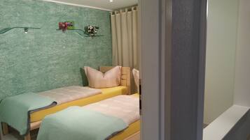 Quadruple Room | WiFi