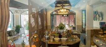 Hoang Trinh Hotel