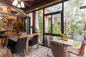 Local cuisine - Hoang Trinh Hotel (Da Nang)