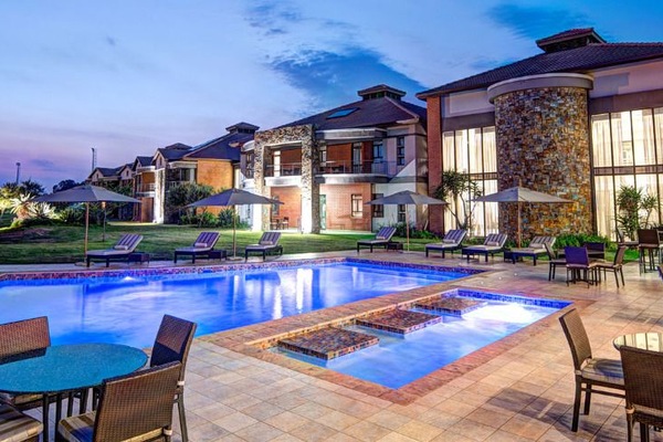 2 outdoor pools, pool umbrellas, pool loungers