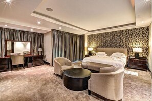 Minibar, in-room safe, desk, blackout drapes
