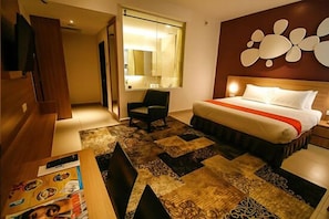 Desk, rollaway beds, free WiFi, bed sheets