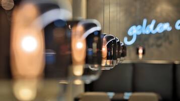 بار (في المنشاة)