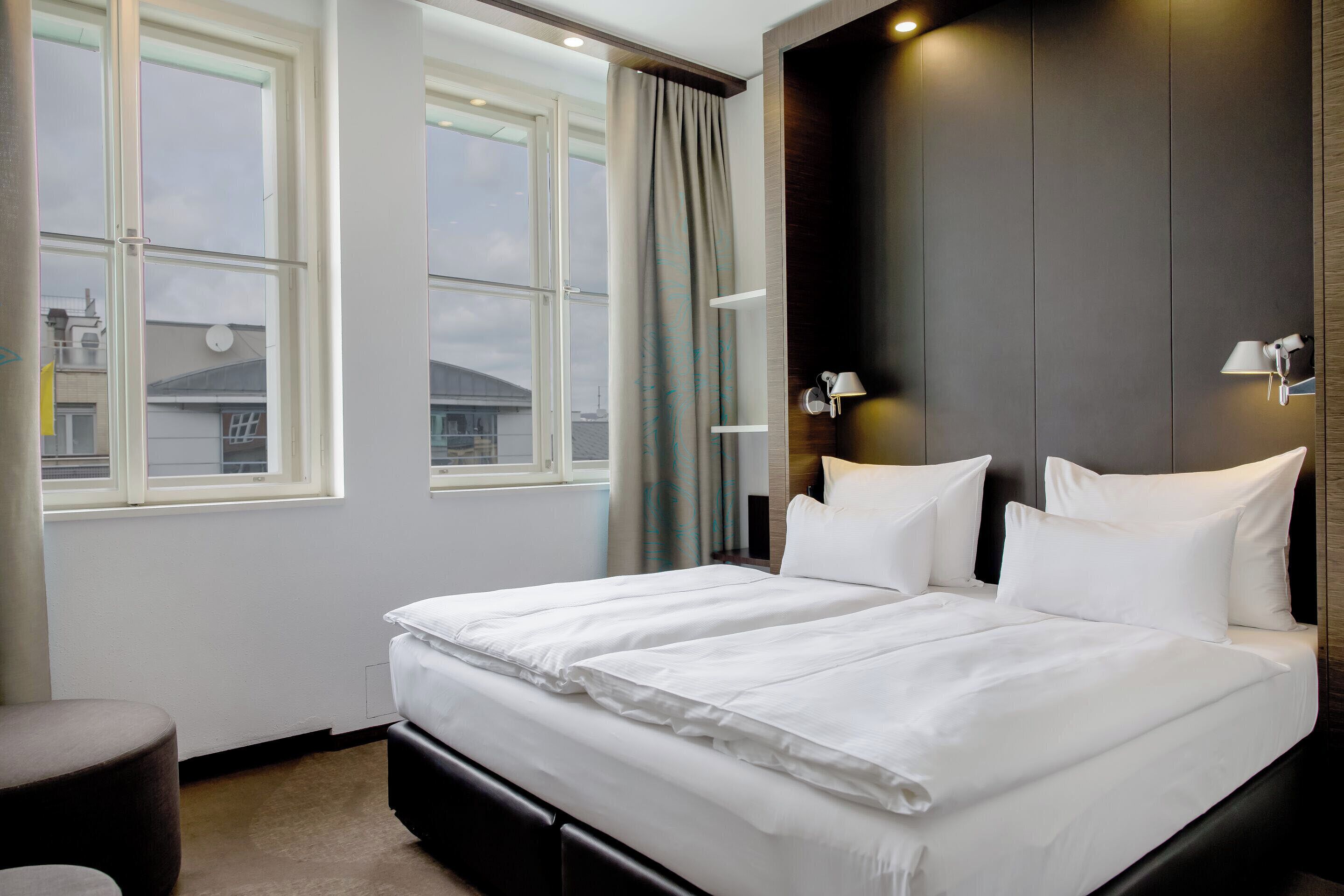 Rom (THE ONE) | Skrivebord, lydisolert, wi-fi (inkludert) og sengetøy