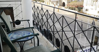 Hotel 4 Estações