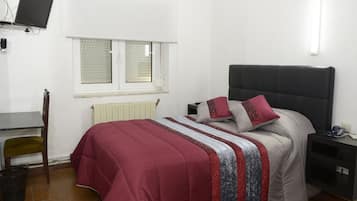 Bureau, lits bébé (gratuits), Wi-Fi gratuit, draps fournis