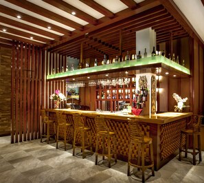 Bar lounge