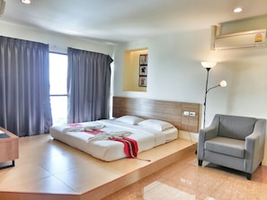 Executive Room | In-room safe, desk, soundproofing, free WiFi - Viva Residence (Bangkok)