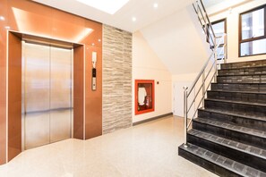 Elevator - Viva Residence (Bangkok)