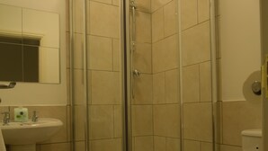 تجهيزات دش، مجففات شعر، مناشف