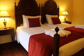 Desk, soundproofing, iron/ironing board, free WiFi - Hotel Rural Convento Nossa Senhora do Carmo (Sernancelhe)